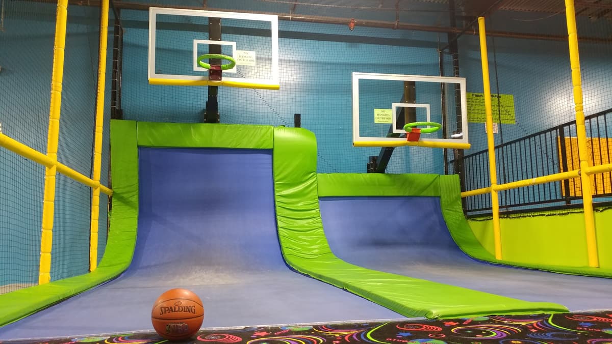 Jumping World, photo 1 of 1