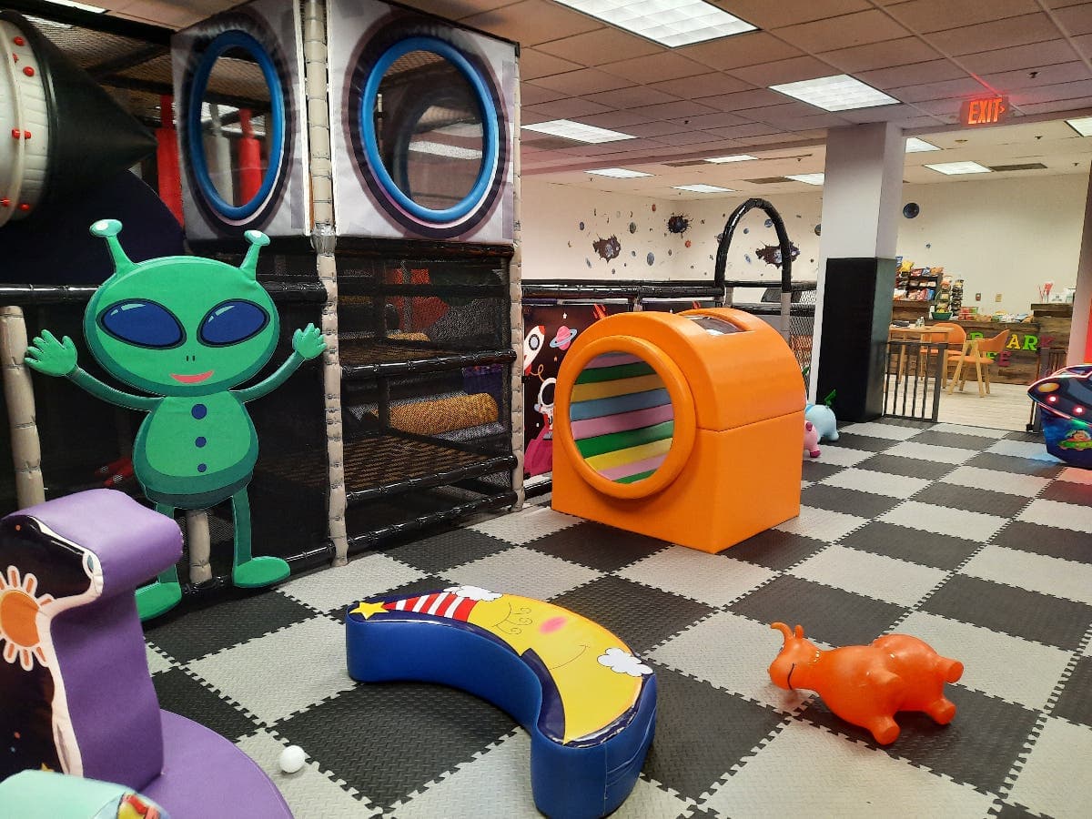 Star Park Indoor Playground - Franklin Mall