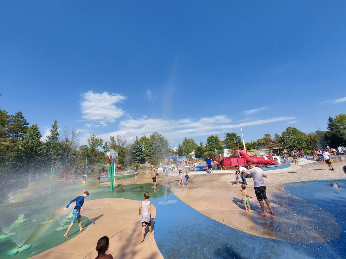 Splash pad and park