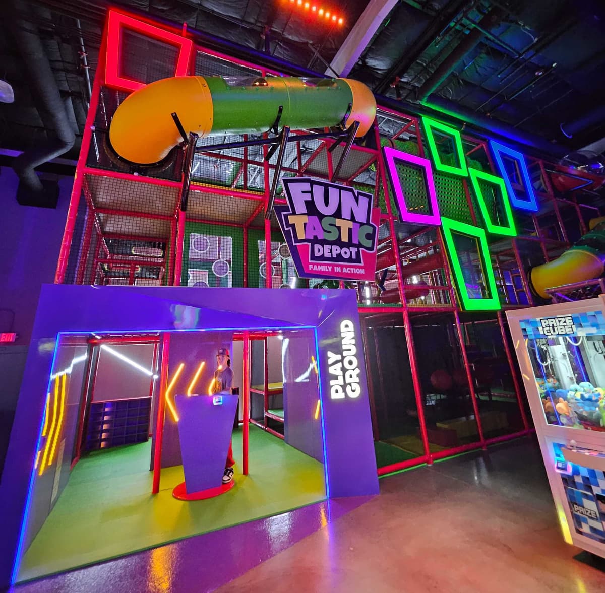 Funtastic Depot - Indoor Amusement Park