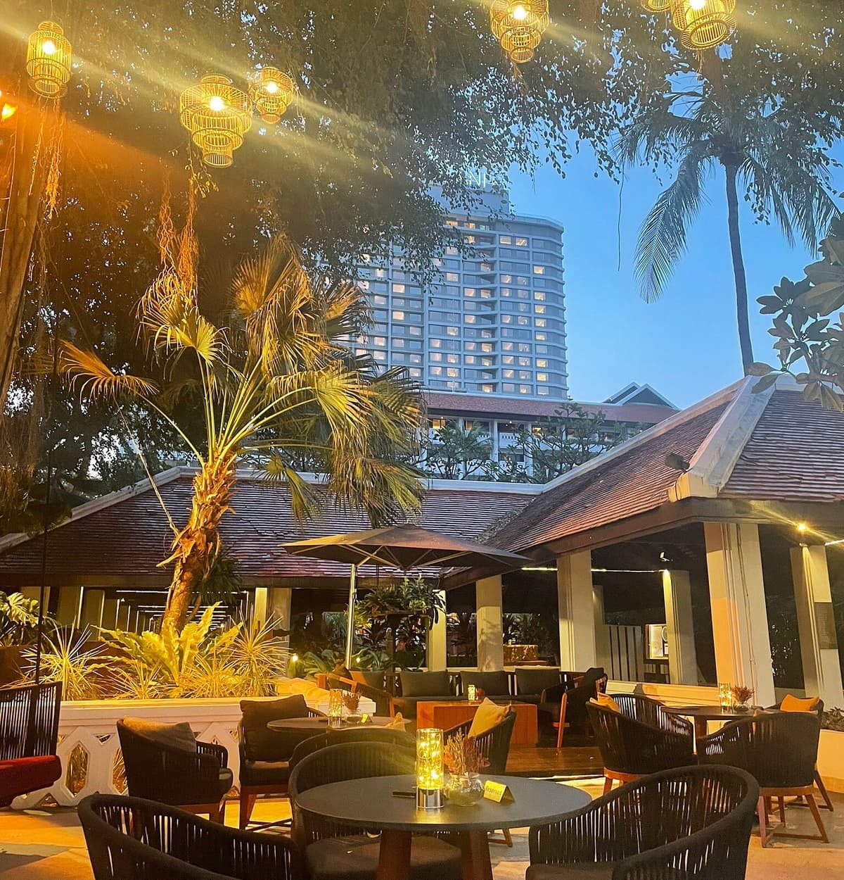 Trader Vic's at Anantara Riverside Bangkok Resort, photo 1 of 6