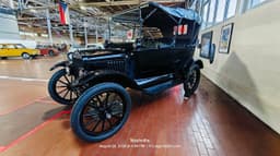 Lane Motor Museum