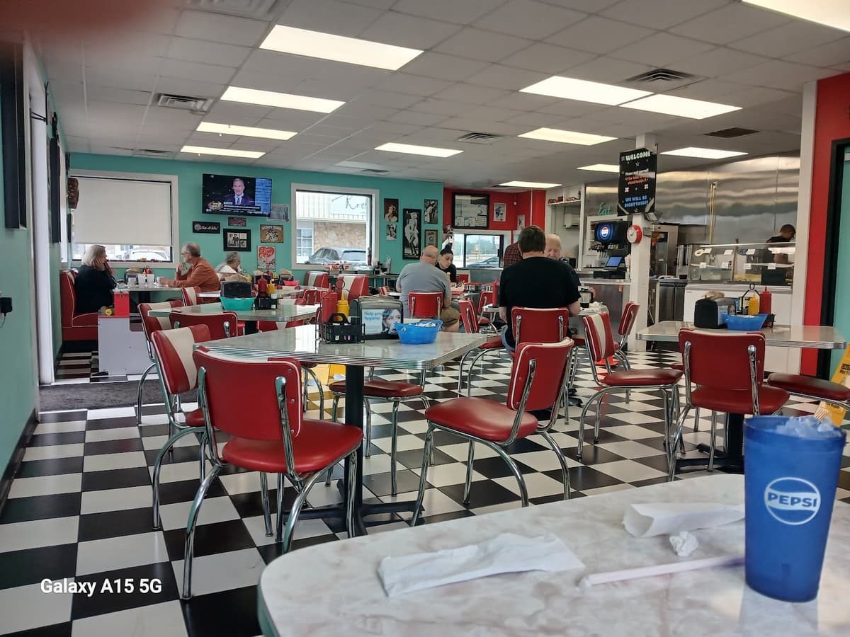 Bubby's Diner — photo 1 of 1