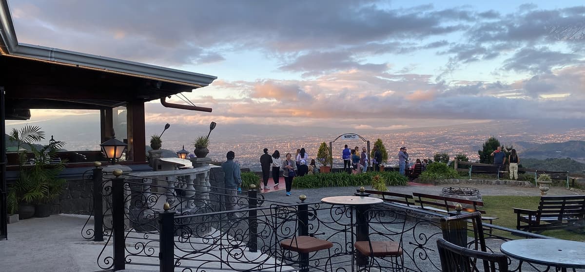 Restaurante y Mirador Ram Luna