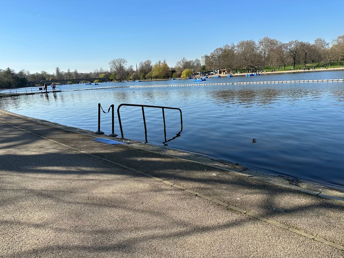 Serpentine Lido