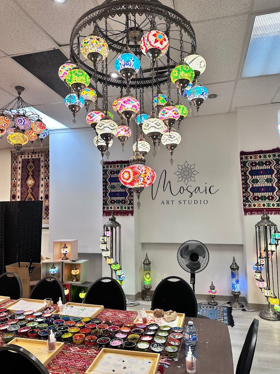 Mosaic Art Studio Montreal Studio d'art mosaïque — photo 1 of 1