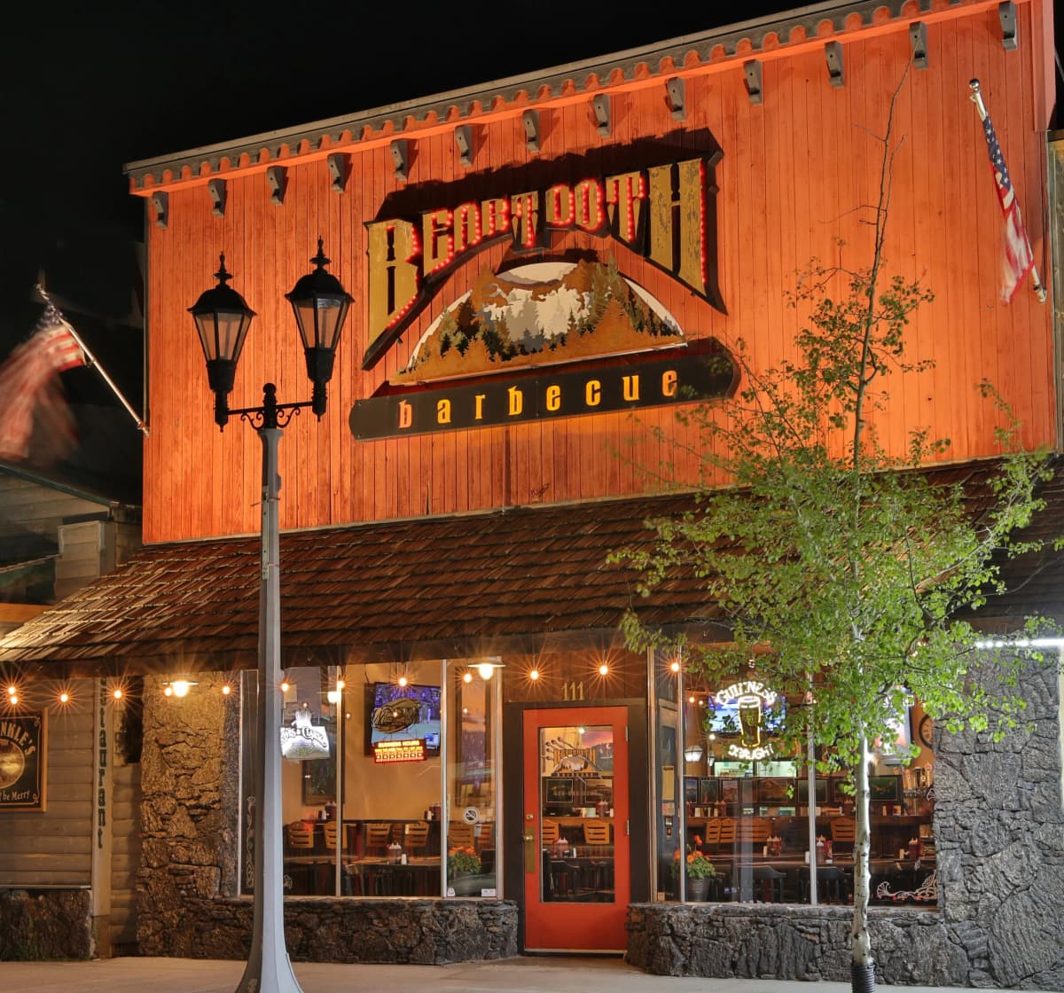 Beartooth Barbecue — photo 1 of 2