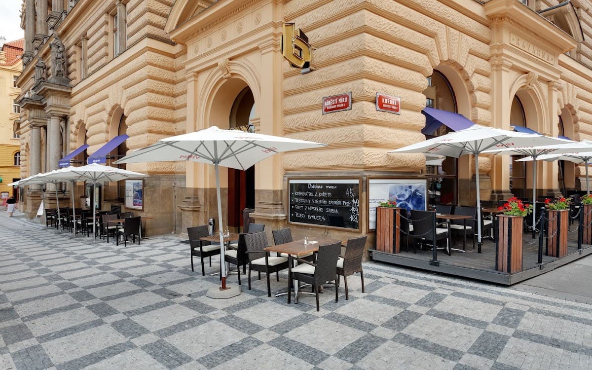 Bruxx — photo 1 of 6