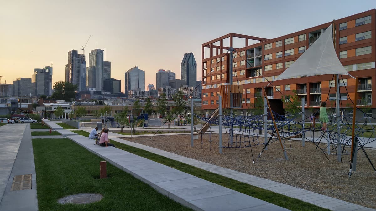 Bassin-à-Gravier Park — photo 1 of 1