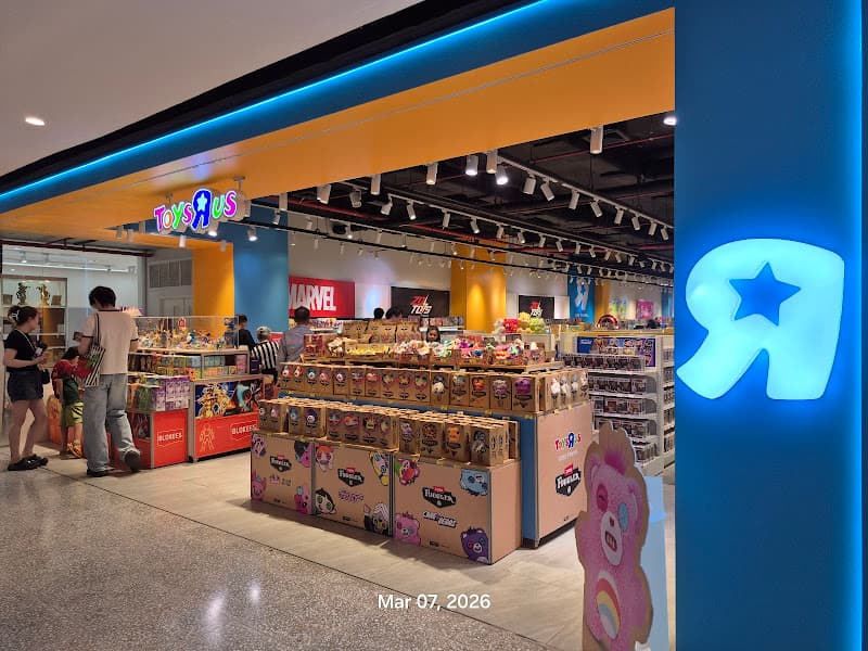 Toys R Us - centralwOrld — photo 1 of 1