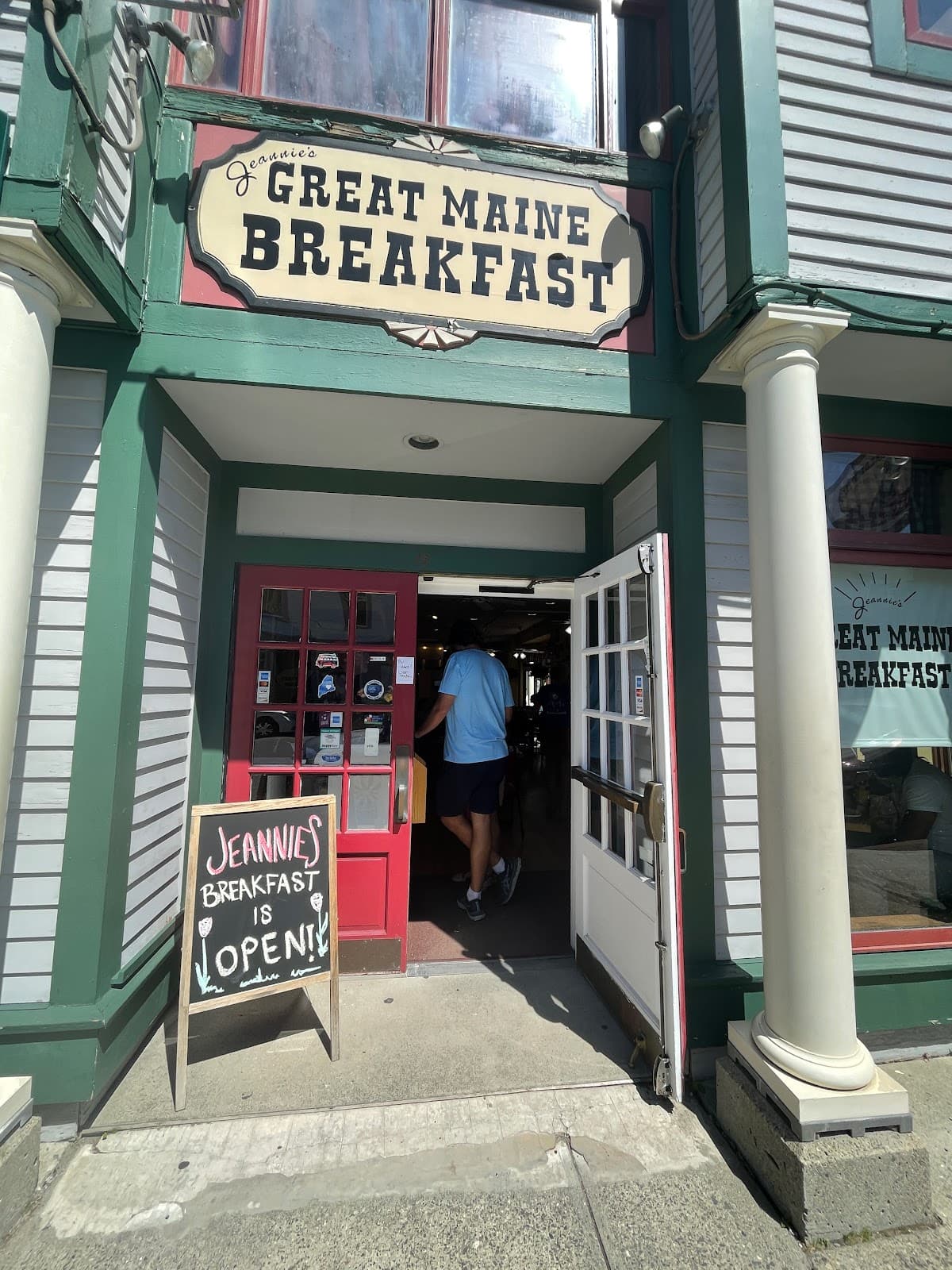 Jeannie's Great Maine Breakfast