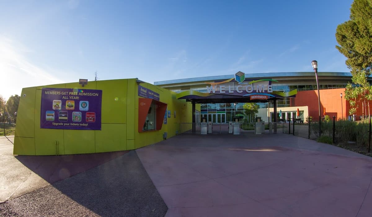 Discovery Cube Los Angeles — photo 1 of 2