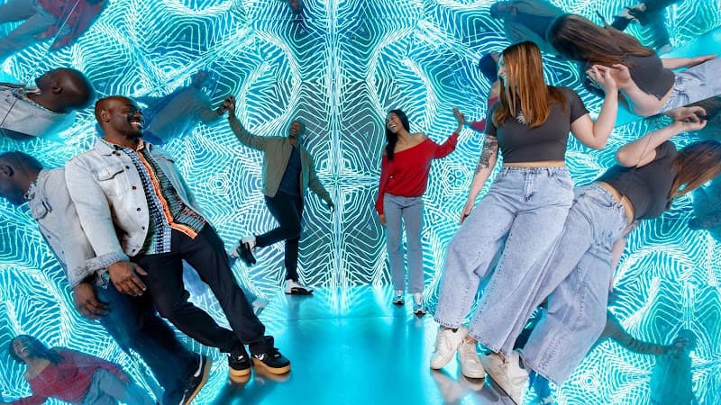 Museum of Illusions Philadelphia — photo 1 of 2