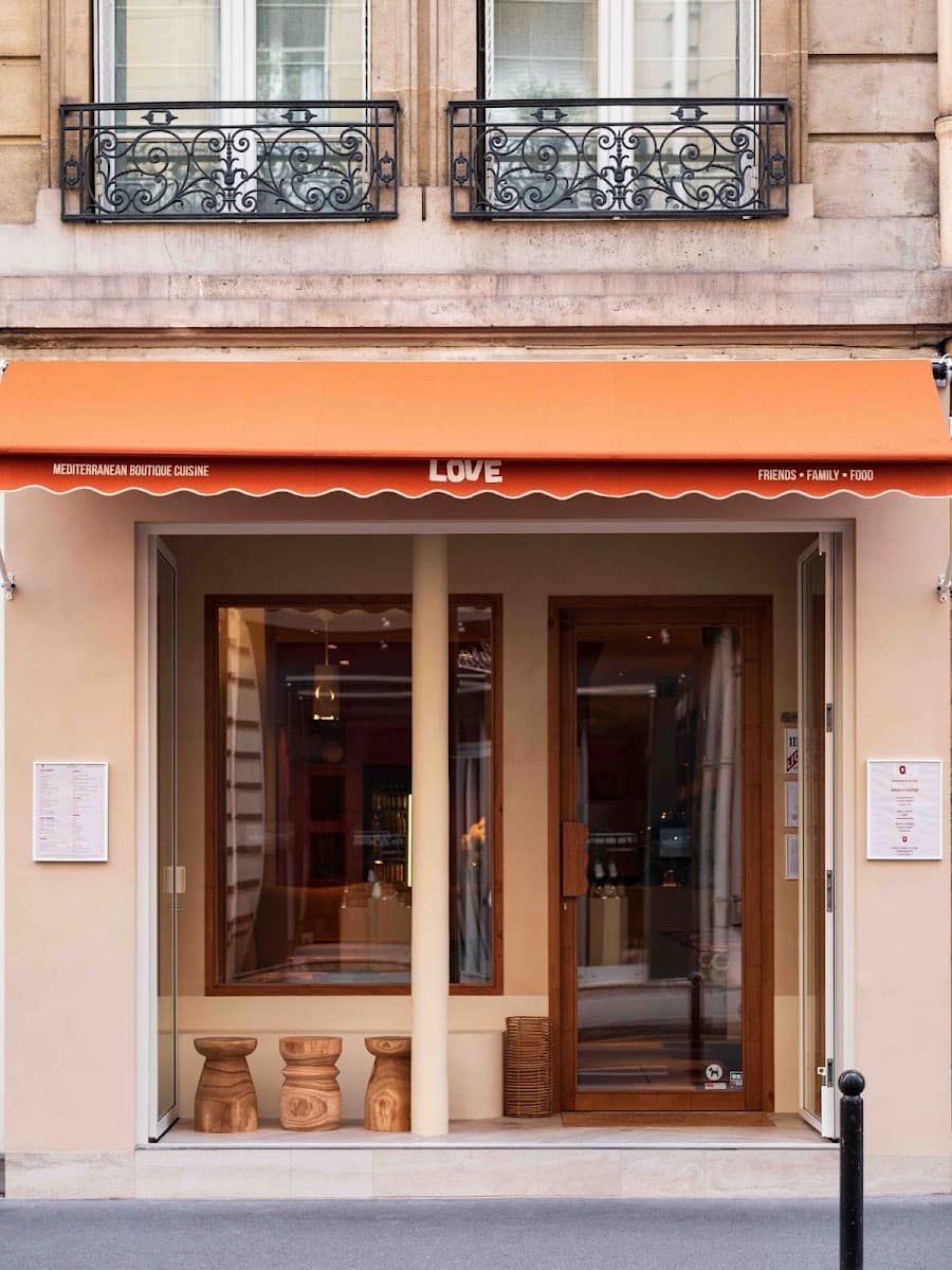 LOVE - FRIENDS FAMILY FOOD