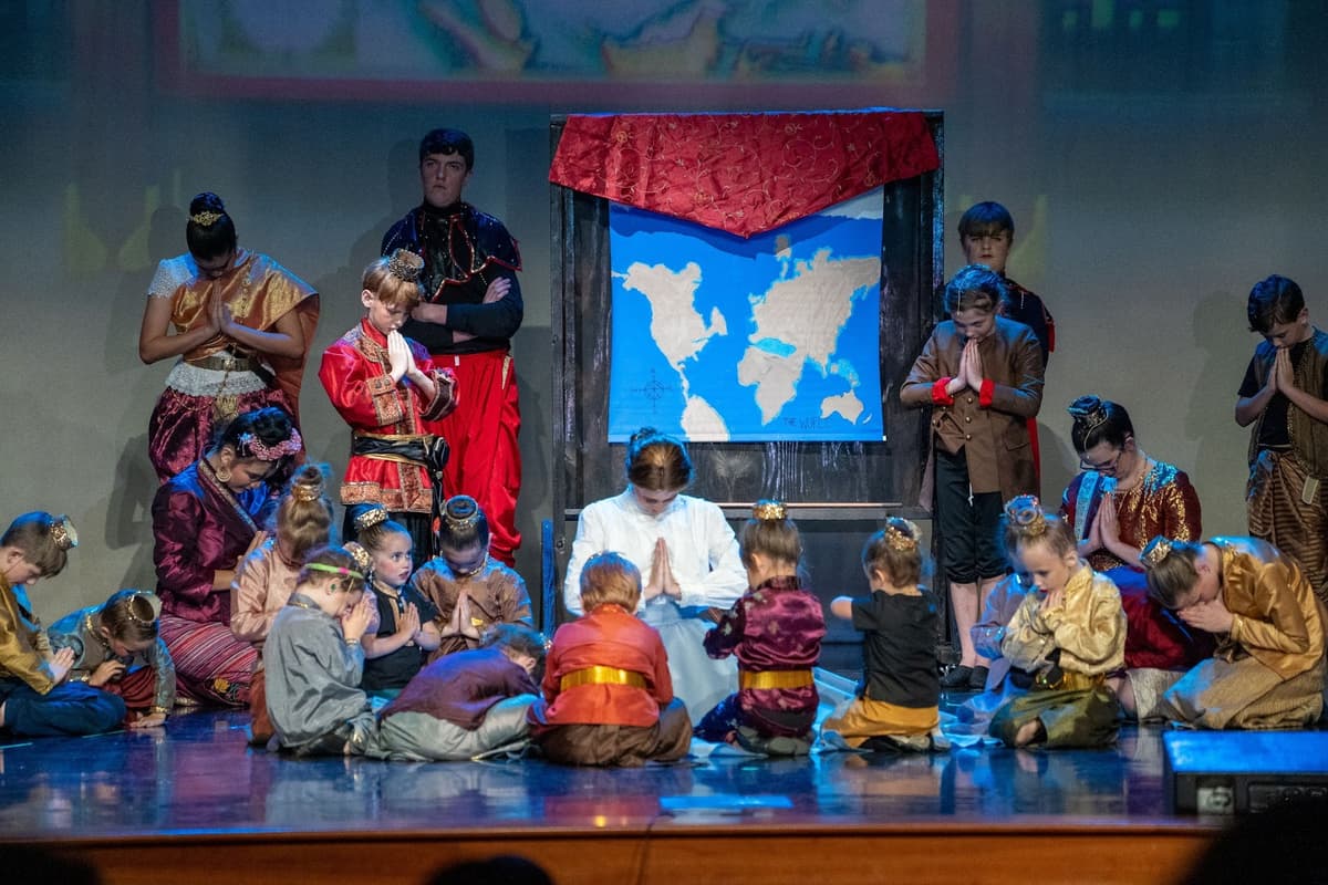 Around the Curtain Community Children's Theatre