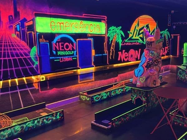 Neon Minigolf Lisbon