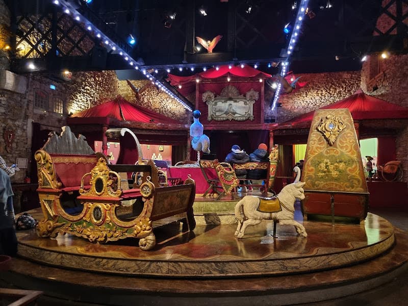 Les Pavillons de Bercy - Musee des Arts Forains