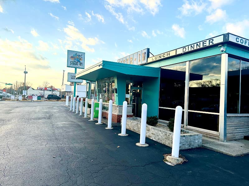 Steer-In — photo 1 of 2