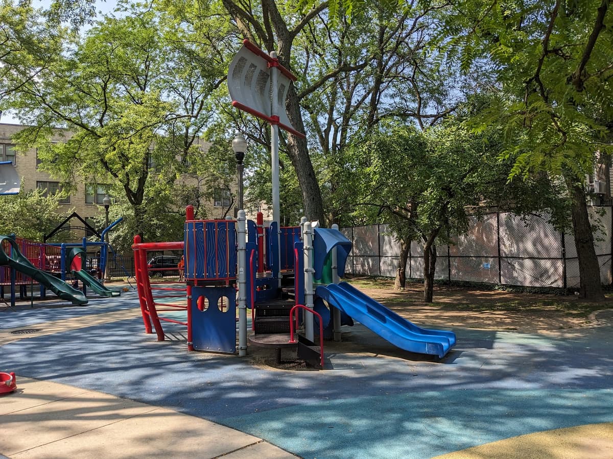 Supera Park Playground — photo 1 of 1
