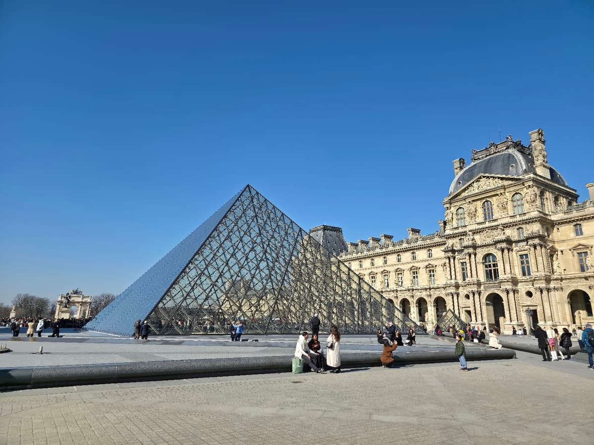 Louvre Museum