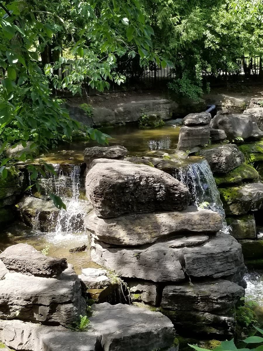 Beaubien Park (Outremont) — photo 1 of 1