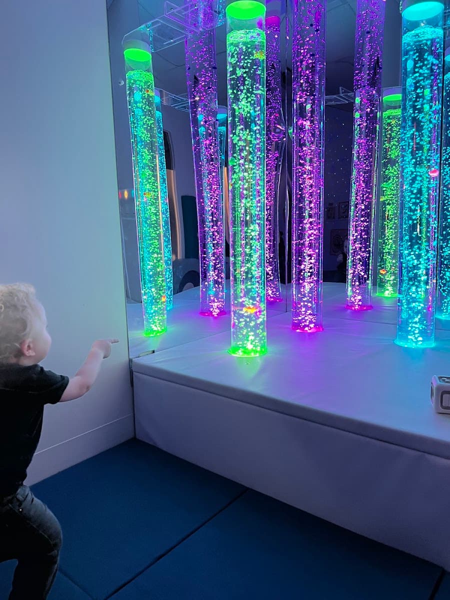 Sensetional || Aire de jeux multisensorielle || Multi-Sensory Playground — photo 1 of 1