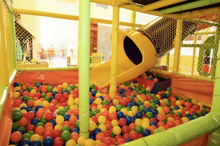 Planet Kids Indoor Playground and Cafe — photo 1 of 2