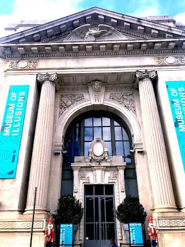 Museum of Illusions - New York — photo 1 of 2