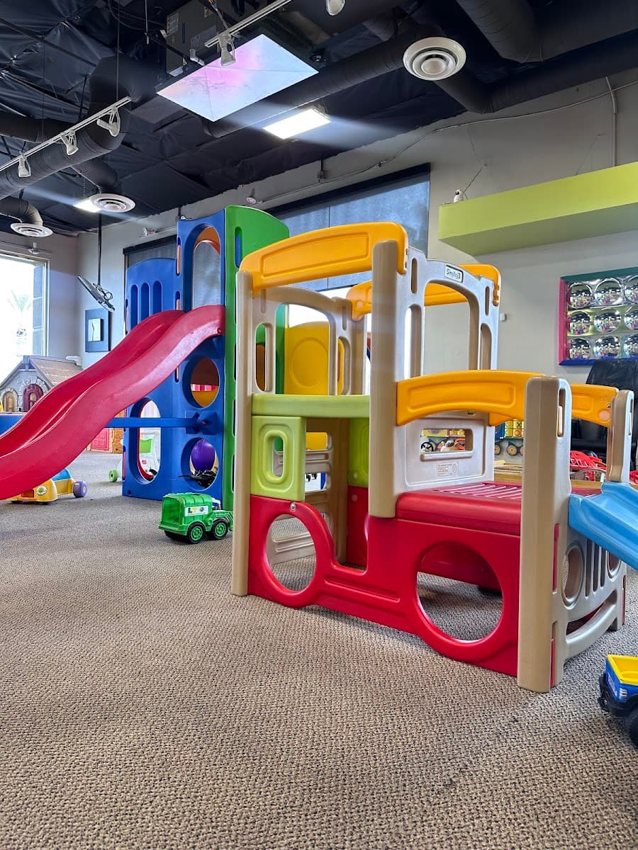 Kinderland Indoor Play and Cafe — photo 1 of 1