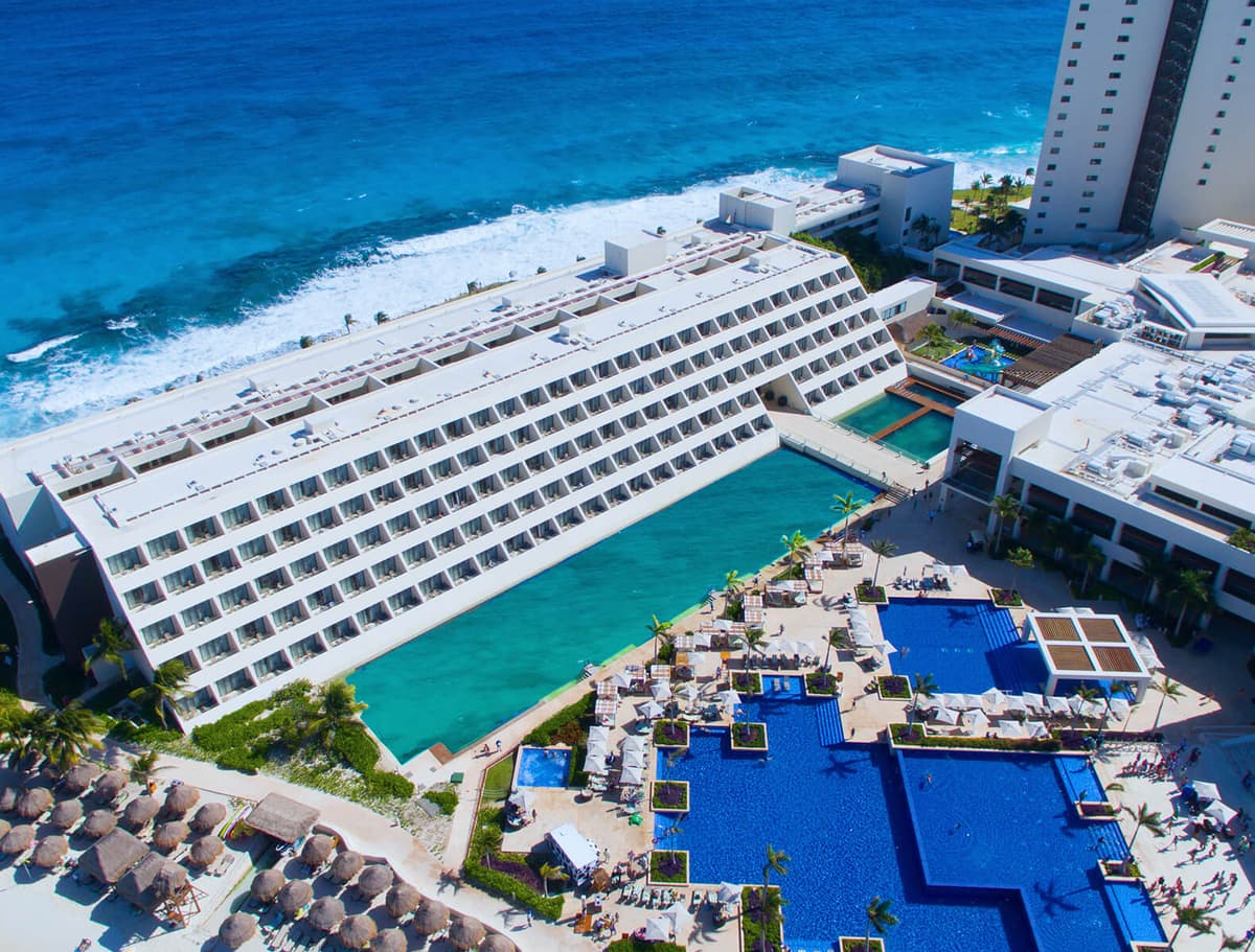 Delphinus Punta Cancún